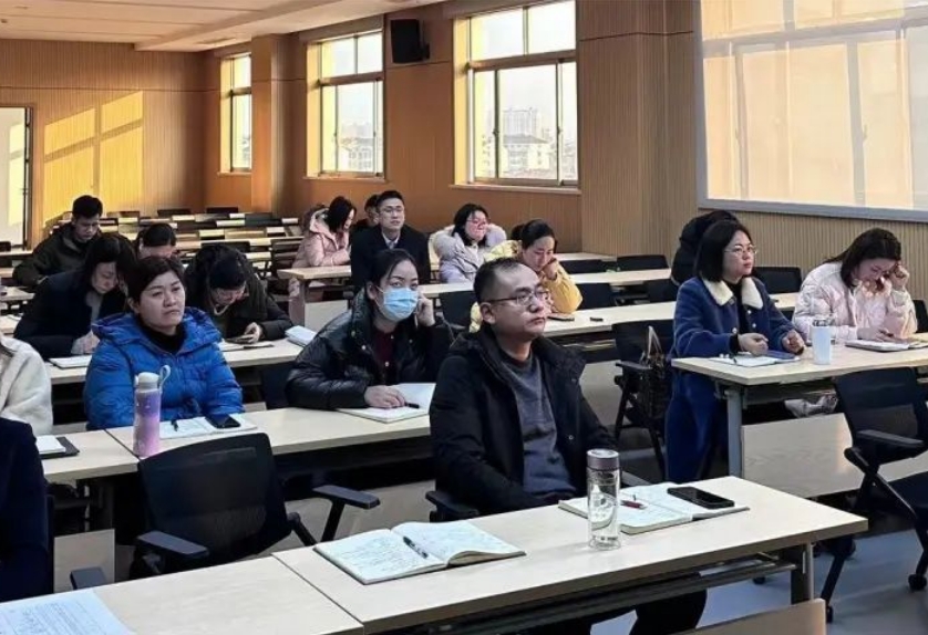 营生长、促相助，，，中国移动集团扬中分公司牵手